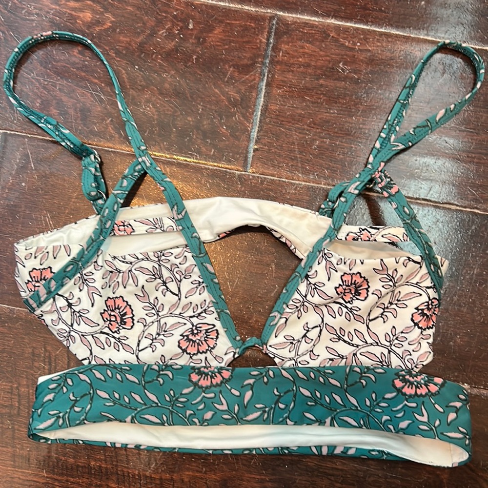 Small Tavik Bikini Top